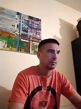 Snapshot of Madryndelsurxxx chatting on February 8, 2026, 10:18 pm Madryndelsurxxx online show from February 8, 2026, 10:18 pm