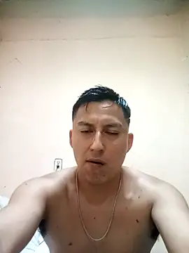 Snapshot of LuisMex1998 chatting on May 22, 2026, 10:24 am LuisMex1998 online show from May 22, 2026, 10:24 am