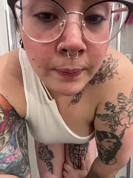 Cherrycherrymiss online show from February 11, 2025, 6:01 pm