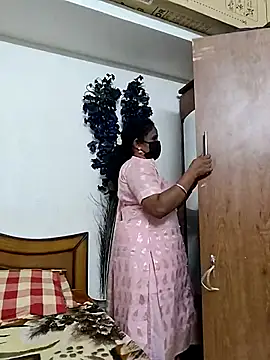 Tamil Aathira online show from November 17, 2025, 4:44 pm