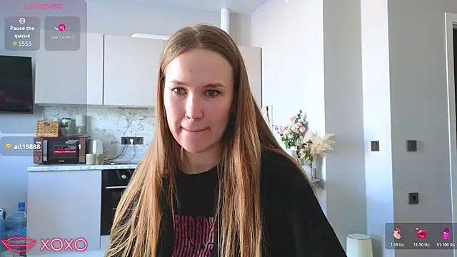 Snapshot of DianaShermy chatting on January 14, 2026, 7:56 am DianaShermy online show from January 14, 2026, 7:56 am