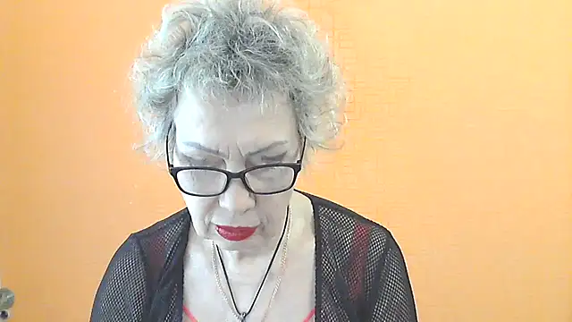 NessyJenixs online show from April 9, 2026, 6:30 am