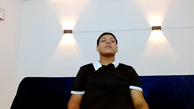 Tylerdrdn online show from October 29, 2025, 9:25 pm