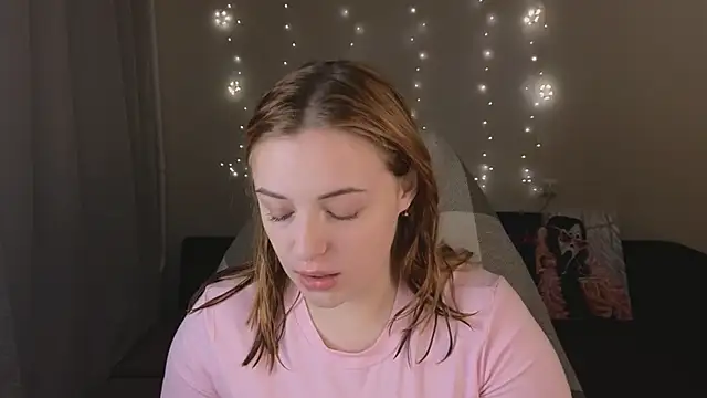 Hanna melon online show from October 22, 2025, 9:03 pm