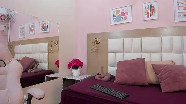 Snapshot of Alahia_Am chatting on September 26, 2025, 11:39 am Alahia Am online show from September 26, 2025, 11:39 am