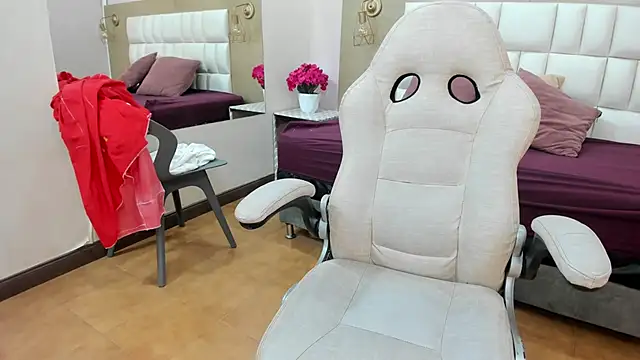 Snapshot of Alahia_Am chatting on September 27, 2025, 11:38 am Alahia Am online show from September 27, 2025, 11:38 am