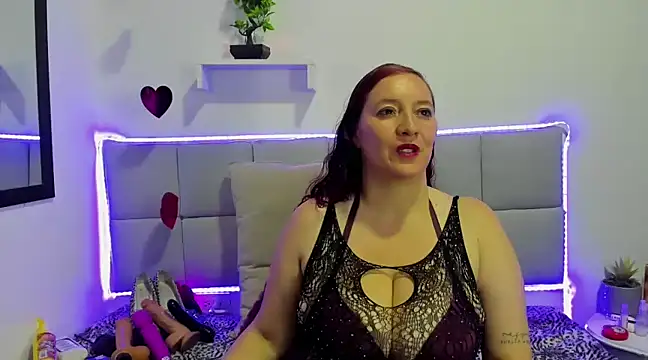 Madisson Housse online show from February 27, 2025, 10:31 pm