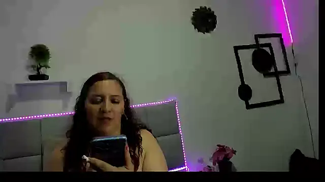 Madisson Housse online show from March 15, 2025, 11:29 am