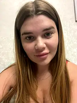 Snapshot of ella_zzz chatting on September 30, 2025, 4:02 pm ella zzz online show from September 30, 2025, 4:02 pm