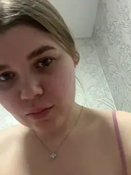 Snapshot of ella_zzz chatting on March 13, 2025, 6:23 pm ella zzz online show from March 13, 2025, 6:23 pm