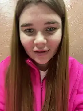 Snapshot of ella_zzz chatting on January 22, 2025, 1:21 pm ella zzz online show from January 22, 2025, 1:21 pm
