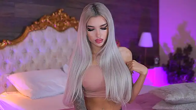 Juicy Jessye online show from September 23, 2025, 7:54 pm