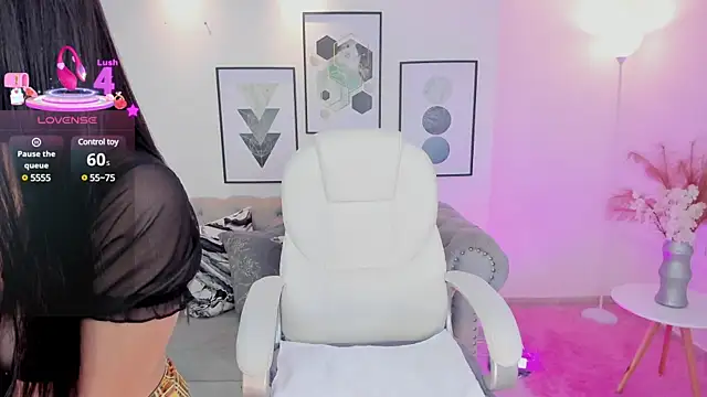 Layla Breezee online show from March 21, 2025, 5:45 pm