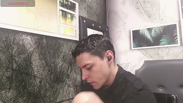 Frank Millers online show from March 12, 2025, 2:45 pm