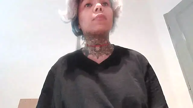 serena  vedette online show from November 3, 2025, 11:14 am