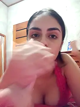 Snapshot of perolaa8 chatting on February 19, 2025, 6:00 pm perolaa8 online show from February 19, 2025, 6:00 pm