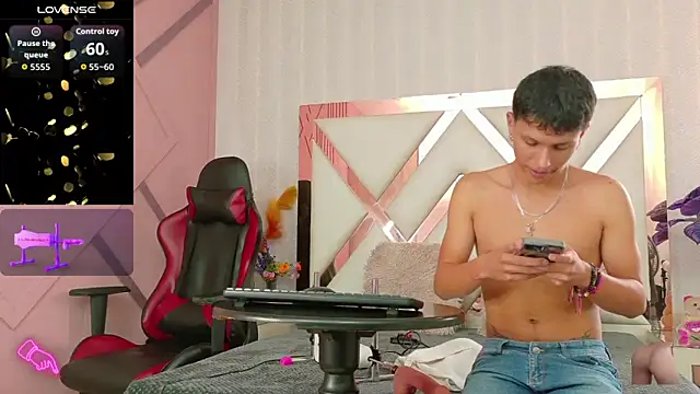 Snapshot of MarckPassion chatting on March 3, 2026, 12:34 pm MarckPassion online show from March 3, 2026, 12:34 pm