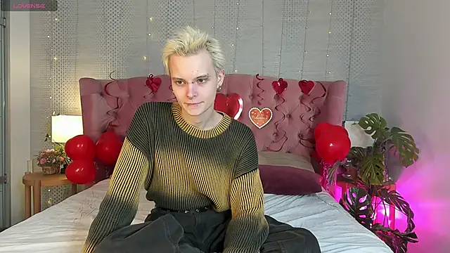 Snapshot of DemianEnglen chatting on February 12, 2025, 9:22 pm DemianEnglen online show from February 12, 2025, 9:22 pm