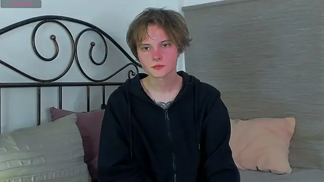 DemianEnglen online show from April 18, 2026, 8:09 pm