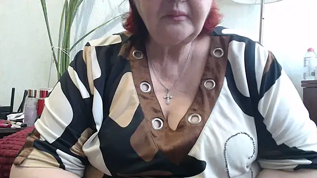 Snapshot of DeniseeRosea chatting on May 13, 2026, 10:11 am DeniseeRosea online show from May 13, 2026, 10:11 am