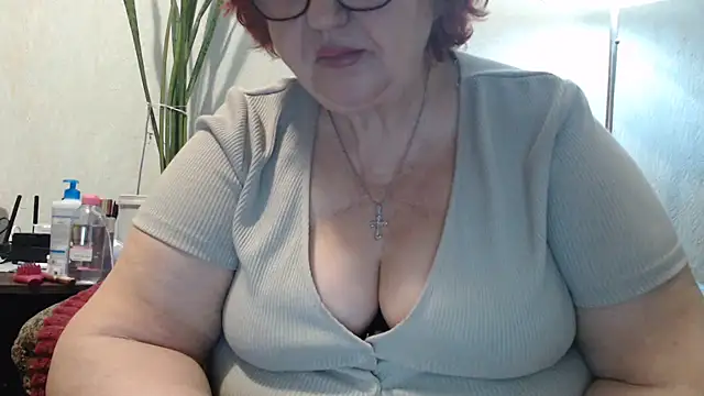 Snapshot of DeniseeRosea chatting on February 21, 2026, 2:13 am DeniseeRosea online show from February 21, 2026, 2:13 am