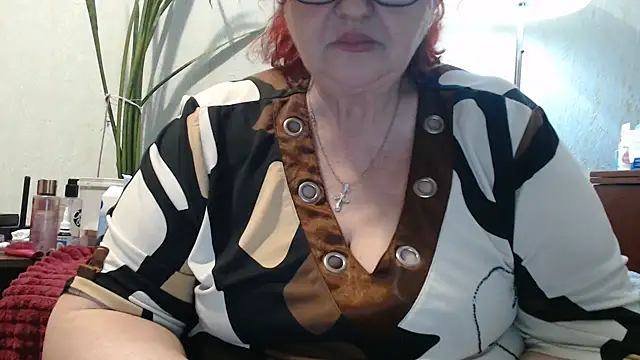 Snapshot of DeniseeRosea chatting on May 6, 2026, 5:50 pm DeniseeRosea online show from May 6, 2026, 5:50 pm