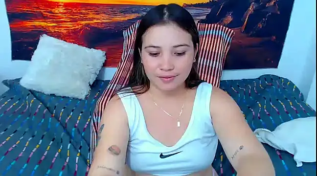 Snapshot of alicia_milk_13 chatting on January 24, 2025, 8:53 pm alicia milk 13 online show from January 24, 2025, 8:53 pm