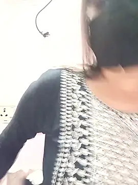 Snapshot of Simran-001 chatting on June 10, 2026, 1:34 pm Simran-001 online show from June 10, 2026, 1:34 pm