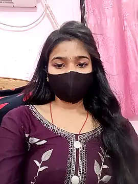 Snapshot of Simran-001 chatting on March 11, 2025, 5:35 pm Simran-001 online show from March 11, 2025, 5:35 pm