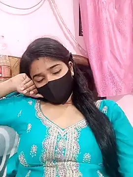 Snapshot of Simran-001 chatting on March 16, 2025, 9:05 pm Simran-001 online show from March 16, 2025, 9:05 pm