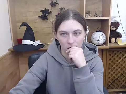 AmandaJi  online show from December 1, 2025, 7:42 am