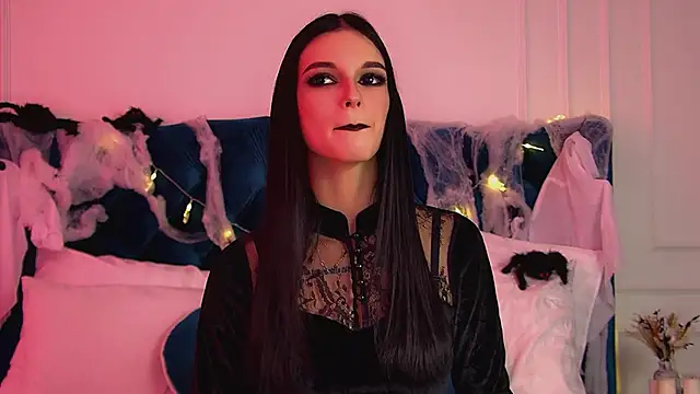 Snapshot of BeverlyMost chatting on October 31, 2025, 7:27 am BeverlyMost online show from October 31, 2025, 7:27 am