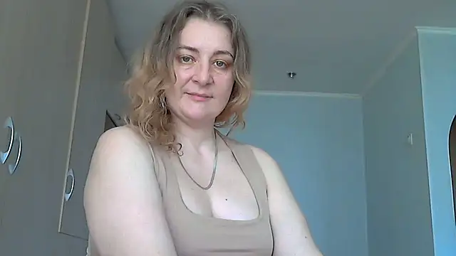 WriterInna44 online show from March 22, 2025, 11:00 am