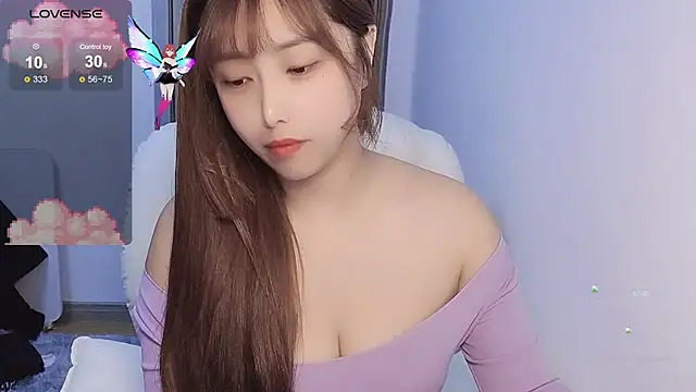 Snapshot of tunestar chatting on October 24, 2025, 12:04 pm tunestar online show from October 24, 2025, 12:04 pm