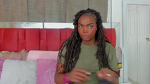 Snapshot of NatyParker chatting on November 28, 2025, 1:55 pm NatyParker online show from November 28, 2025, 1:55 pm