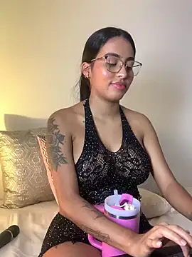 Snapshot of genesissara chatting on March 20, 2025, 5:25 pm genesissara online show from March 20, 2025, 5:25 pm