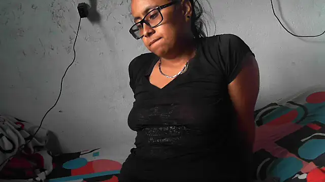 your hot bitch online show from November 3, 2025, 10:13 pm