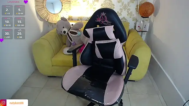 natyk m online show from March 12, 2025, 10:39 pm