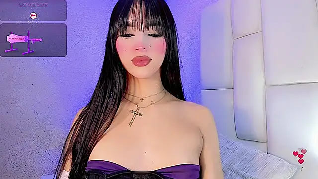 Snapshot of Angeles_Busst chatting on June 21, 2026, 8:36 pm Angeles Busst online show from June 21, 2026, 8:36 pm