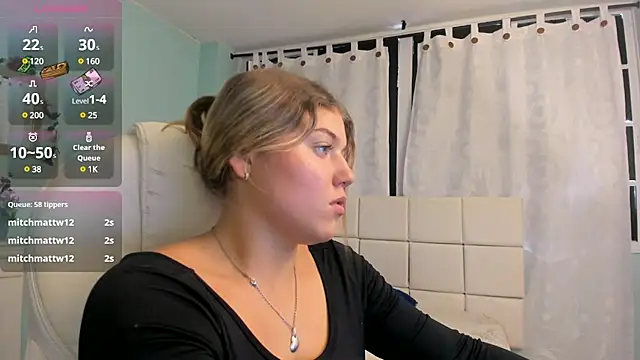 Snapshot of alaia_greyy chatting on February 6, 2025, 5:19 pm alaia greyy online show from February 6, 2025, 5:19 pm