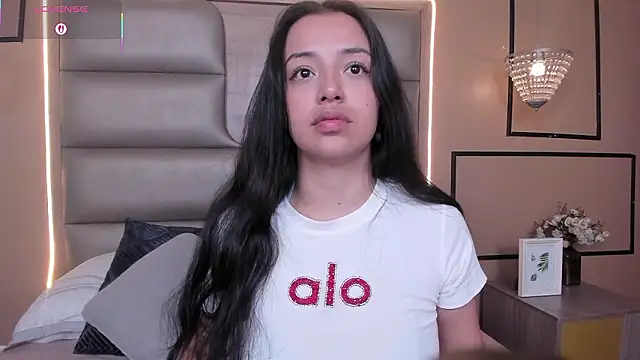 Snapshot of CAYLINCOLLINS chatting on February 3, 2026, 4:10 am CAYLINCOLLINS online show from February 3, 2026, 4:10 am