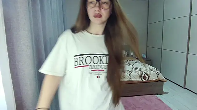 singletrouble online show from March 30, 2026, 4:58 am