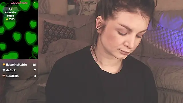 BritneyBarker online show from March 9, 2025, 4:27 am