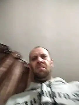 MaxDevilWhite online show from January 15, 2026, 6:00 pm