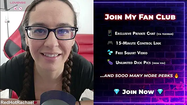 Snapshot of RedHotRachael chatting on November 5, 2025, 3:59 pm RedHotRachael online show from November 5, 2025, 3:59 pm