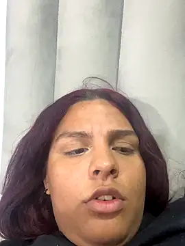 CamiiGarcia online show from November 14, 2025, 11:47 am