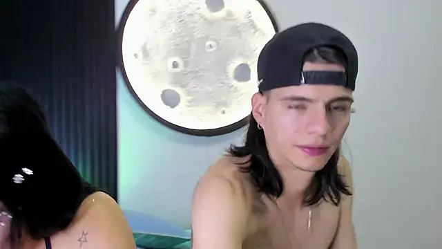 Snapshot of Martshall09 chatting on October 24, 2025, 10:53 pm Martshall09 online show from October 24, 2025, 10:53 pm