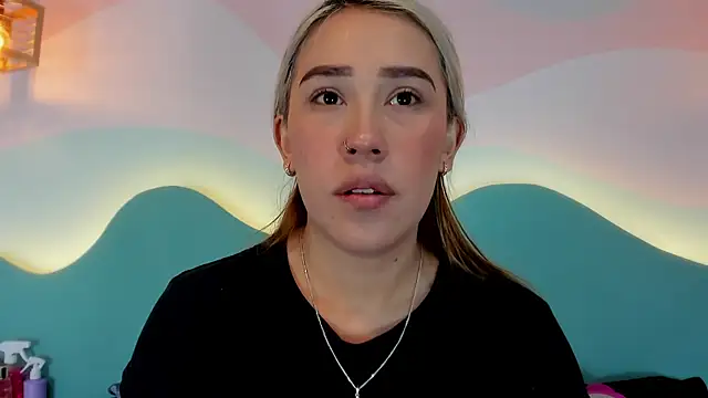 Snapshot of Lannajansen chatting on February 4, 2026, 1:39 pm Lannajansen online show from February 4, 2026, 1:39 pm