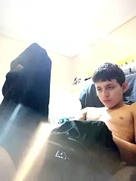 Snapshot of S4nt1luXx chatting on November 24, 2025, 12:16 pm S4nt1luXx online show from November 24, 2025, 12:16 pm