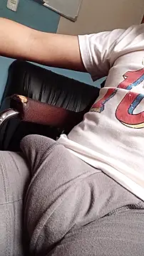 Snapshot of Andre16c chatting on January 9, 2026, 2:57 pm Andre16c online show from January 9, 2026, 2:57 pm